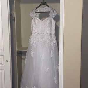 Brand new - wedding dress
